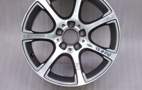 Mercedes-Benz GLK (X204) R17 alloy rim 