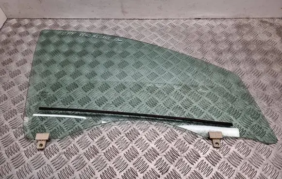 Renault Megane III Front door window glass four-door DOT211M86AS2 43R000479