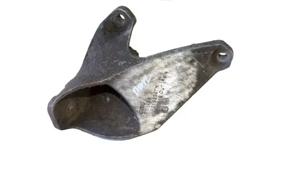 Audi A6 S6 C6 4F Engine mounting bracket 4F0199307N