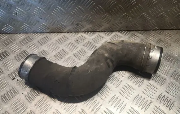 Mercedes-Benz E W211 Intercooler hose/pipe 2115282882 A2115282882