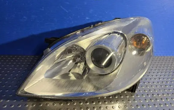 Mercedes-Benz B W245 Headlight/headlamp A1698201761