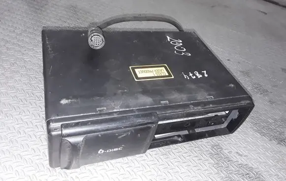 Audi A6 S6 C5 4B CD/DVD changer 