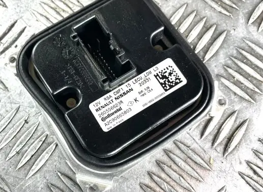 Renault Arkana LED ballast control module 260556623R A2C90665803