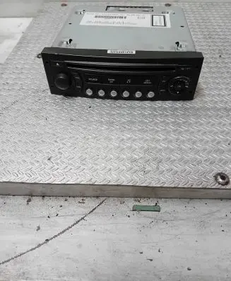Peugeot Partner Radio/CD/DVD/GPS head unit 96669681XT 6832D06V00 9666968177