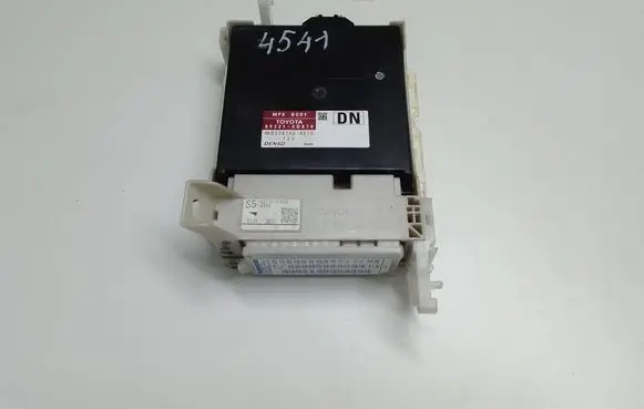Toyota Yaris Other control units/modules 892210D870