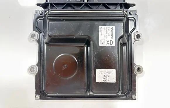Volvo V70 Engine control unit/module 31452623 MB2797009612