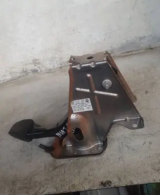 Volkswagen PASSAT CC Brake pedal 1k1721057