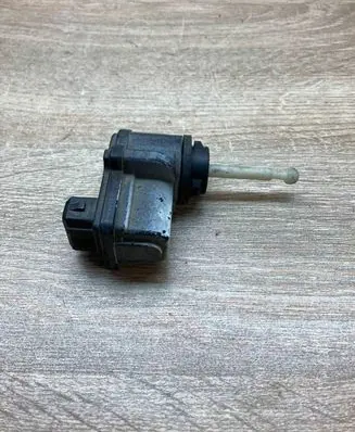 Audi A4 S4 B5 8D Headlight level adjustment motor 8D0941295A