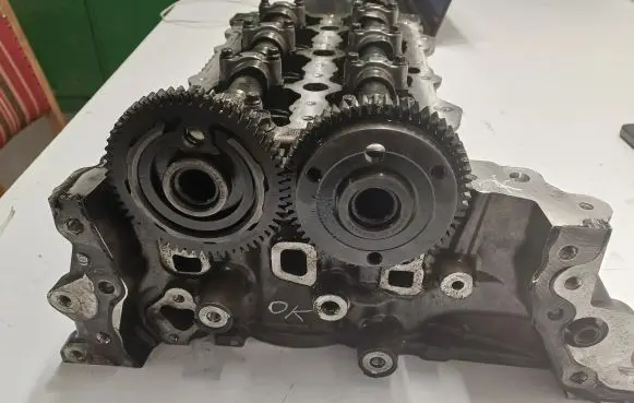 Opel Astra K Engine head 55592920