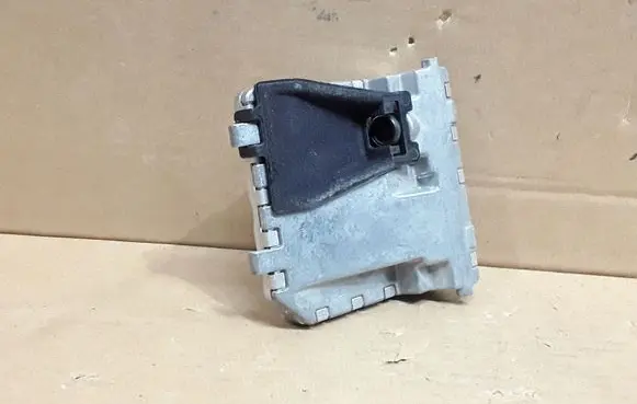 Windshield/windscreen camera