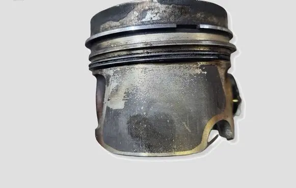 Volkswagen PASSAT B6 Piston CBA