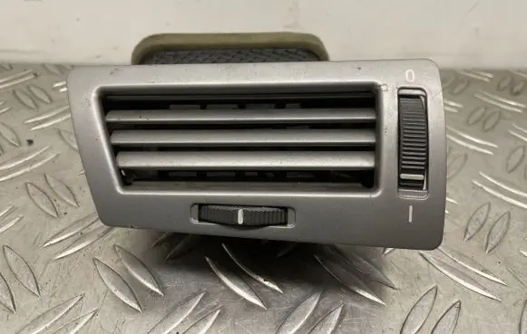 BMW 7 E65 E66 Dashboard side air vent grill/cover trim 8223333 6943005