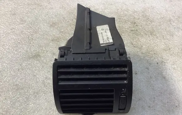 Volkswagen Sharan Dashboard side air vent grill/cover trim 7M3819703 R66ZA YM21A018B09