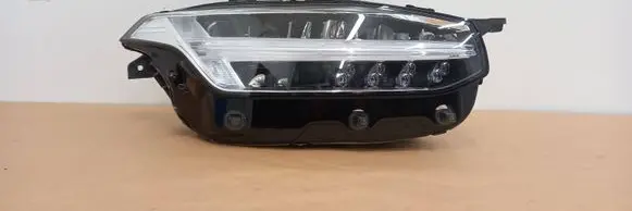 Volvo XC90 Headlight/headlamp 32338953 AN1JE
