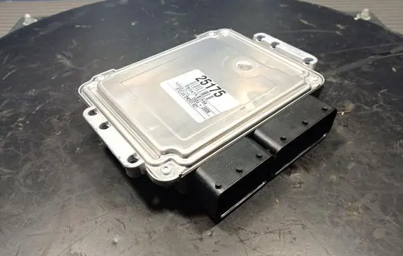 Honda CR-V Engine control unit/module ECU