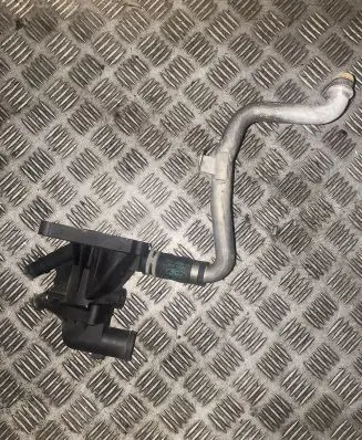 Thermostat/thermostat housing