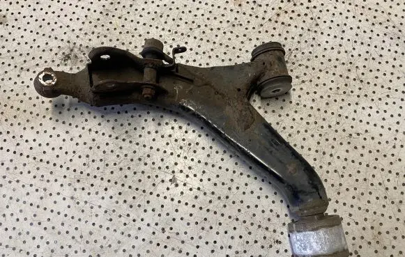 Subaru Outback Front lower control arm/wishbone
