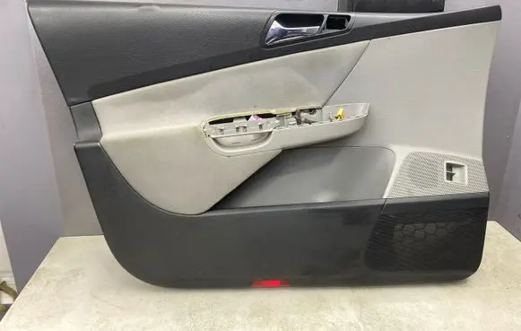 Volkswagen PASSAT B6 Front door card panel trim 3C1867011