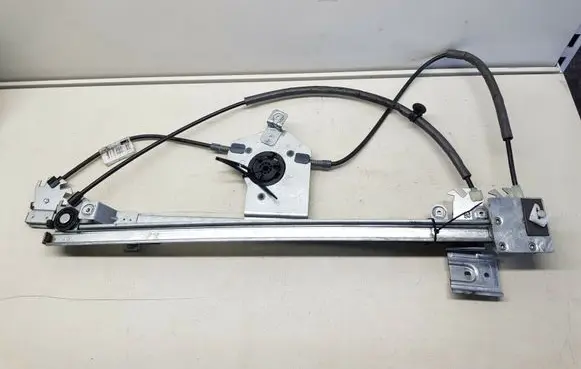 Peugeot Expert Front door window regulator with motor ZTZA703L nr7525