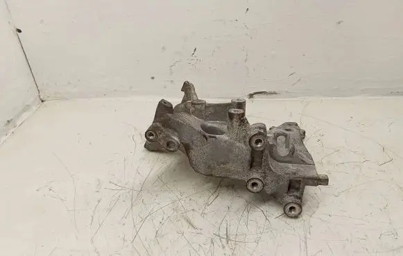 Citroen C4 Grand Picasso Generator/alternator bracket 9674030280 C4003746SE
