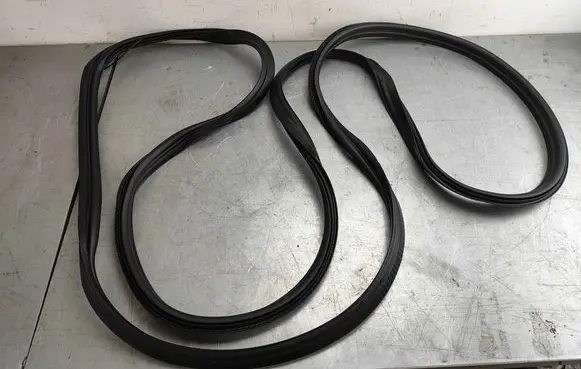 Mercedes-Benz Vito Viano W447 Trunk rubber seal (body) A4477411100