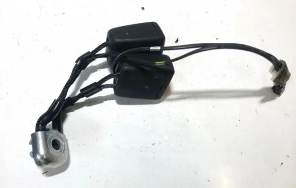 Skoda Fabia Mk3 (NJ) Rear seatbelt buckle 6v0857739f
