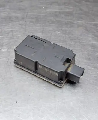 Volvo V70 Alarm control unit/module 30797900