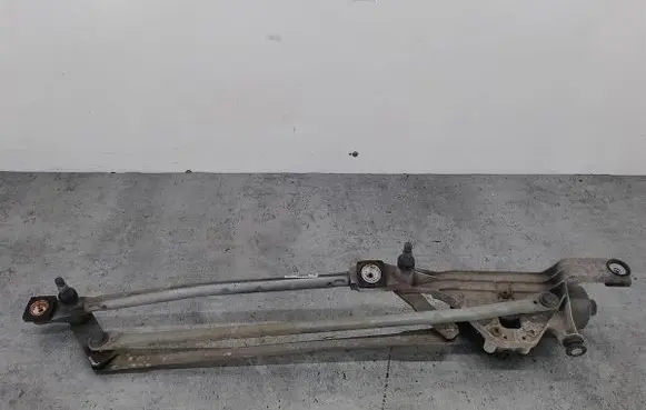 Ford Focus Front wiper linkage 