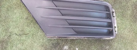 Volkswagen Caddy Front bumper lower grill 2K5853665E