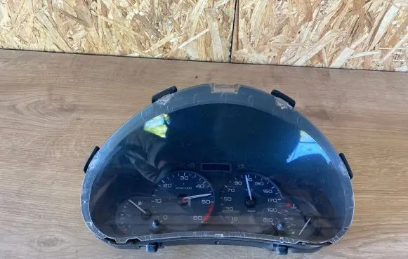 Citroen Berlingo Speedometer (instrument cluster) 9652246180 000707905 555000301203