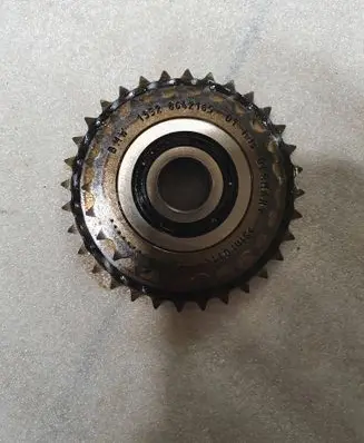 BMW 5 G30 G31 G38 Timing chain sprocket 8642165