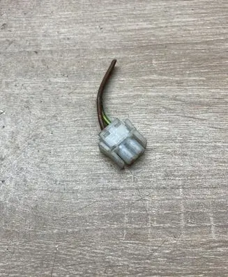BMW 5 E39 Plug wire 1378109