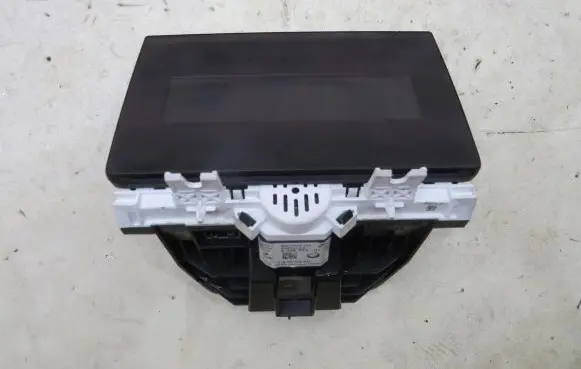 BMW i3 Speedometer (instrument cluster) 9388933