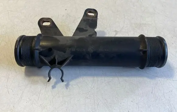 Mercedes-Benz Vito Viano W447 Engine coolant pipe/hose 1321043B