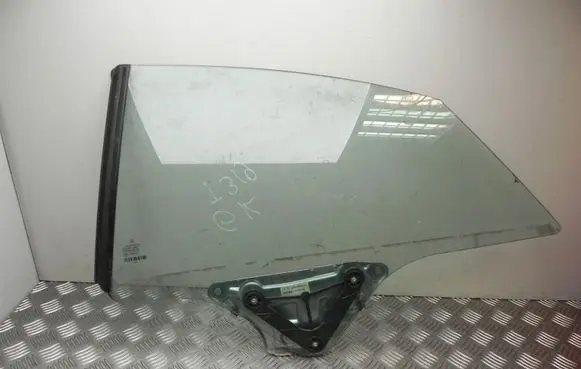 Mercedes-Benz E A207 Rear door window glass LH961883102 I12224