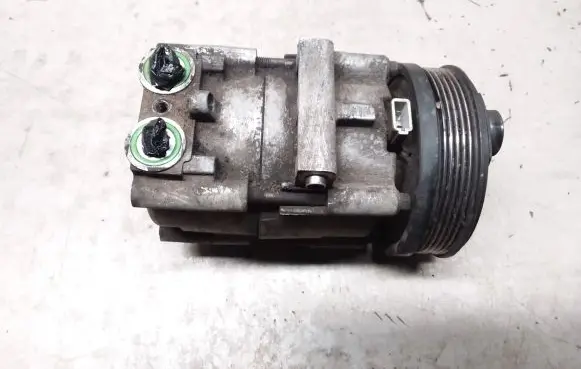 Ford Mondeo Mk III Air conditioning (A/C) compressor (pump) 1S7H19D829EA 1L3H19D786AA