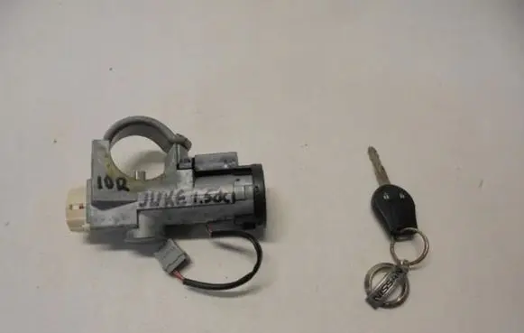 Nissan Juke I F15 Ignition lock