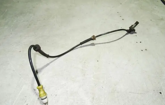 Renault Kangoo I ABS brake wheel speed sensor 8200186294