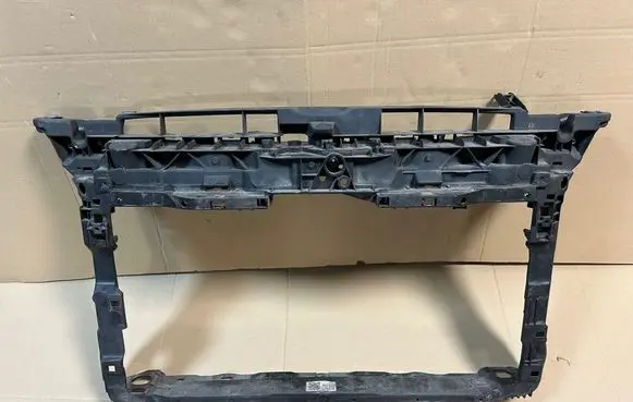 Volkswagen Golf VIII Radiator support slam panel 5H0805547G 5H0805476