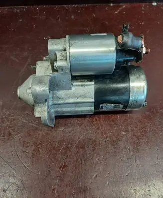 Nissan Note (E11) Starter motor AJ33