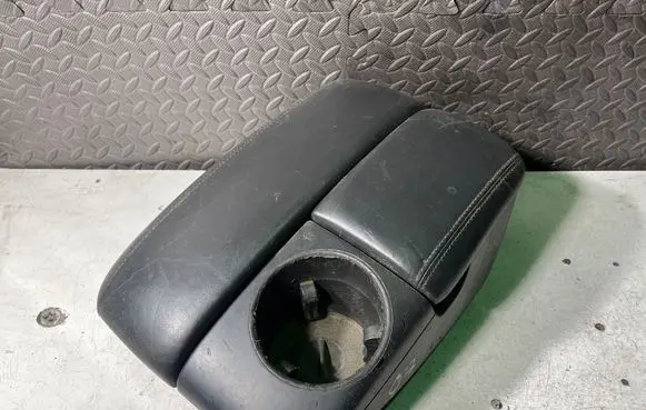 Audi Q7 4L Armrest 4L1864207