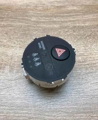 Toyota Yaris Hazard light switch 839500D050A 03813