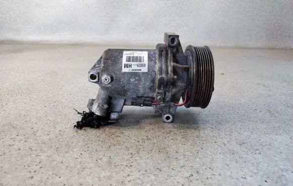 Dacia Dokker Air conditioning (A/C) compressor (pump) 92600572R42 92600572R