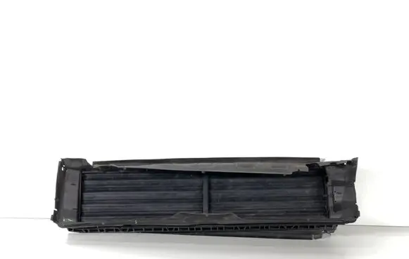 Skoda Kamiq Radiator trim 658122327 605002