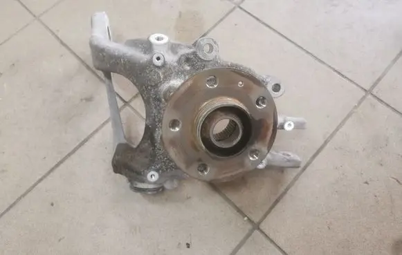Audi Q5 SQ5 Rear wheel hub spindle/knuckle 8R0505435A