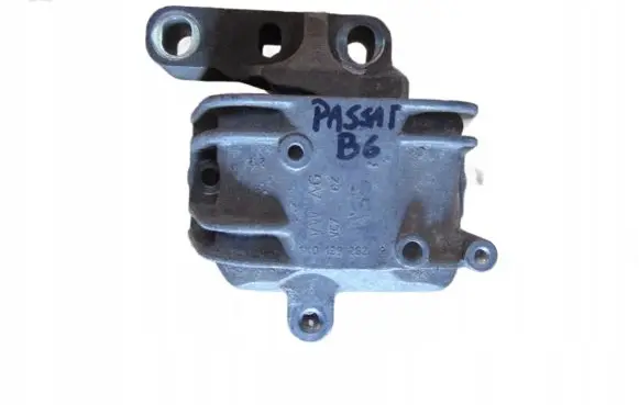 Volkswagen PASSAT B6 Engine mount bracket 1K0199262P