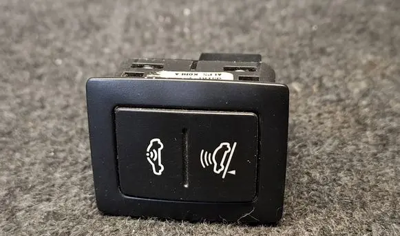 Volkswagen Touareg I Alarm switch 7L6959899