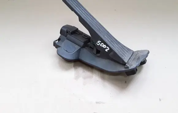 Skoda Superb B6 (3T) Accelerator throttle pedal 1K2723503T 6PV01053601