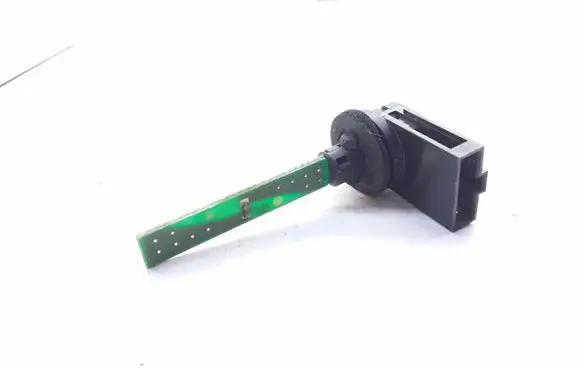 Volkswagen PASSAT B5 Oil temperature sensor 4B0820539