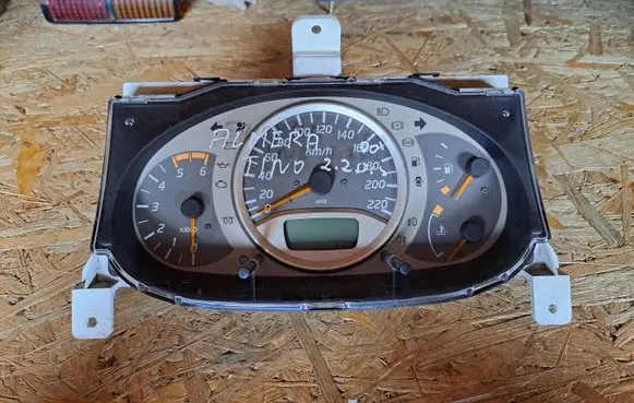 Nissan Almera Tino Speedometer (instrument cluster) J5BU004 BU004 0912512